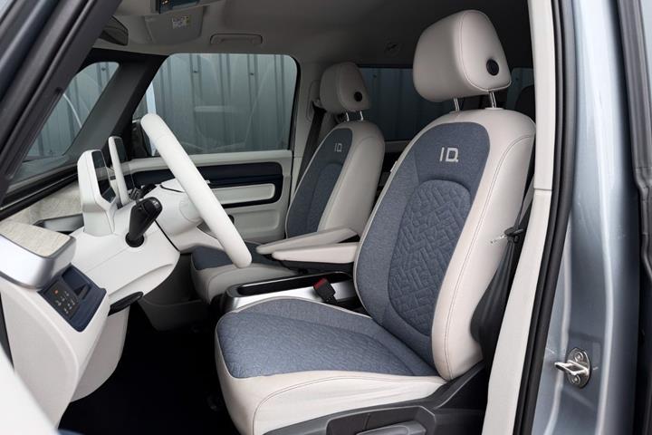 Sølv VW ID.Buzz fra 2024