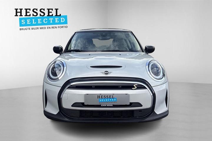 Hvid Mini Cooper SE fra 2022