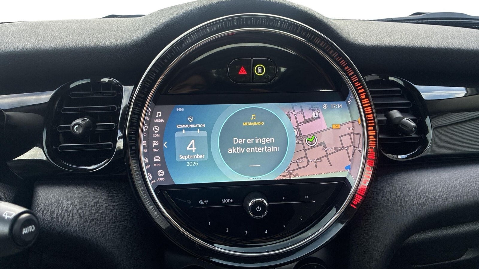 Hvid Mini Cooper SE fra 2022