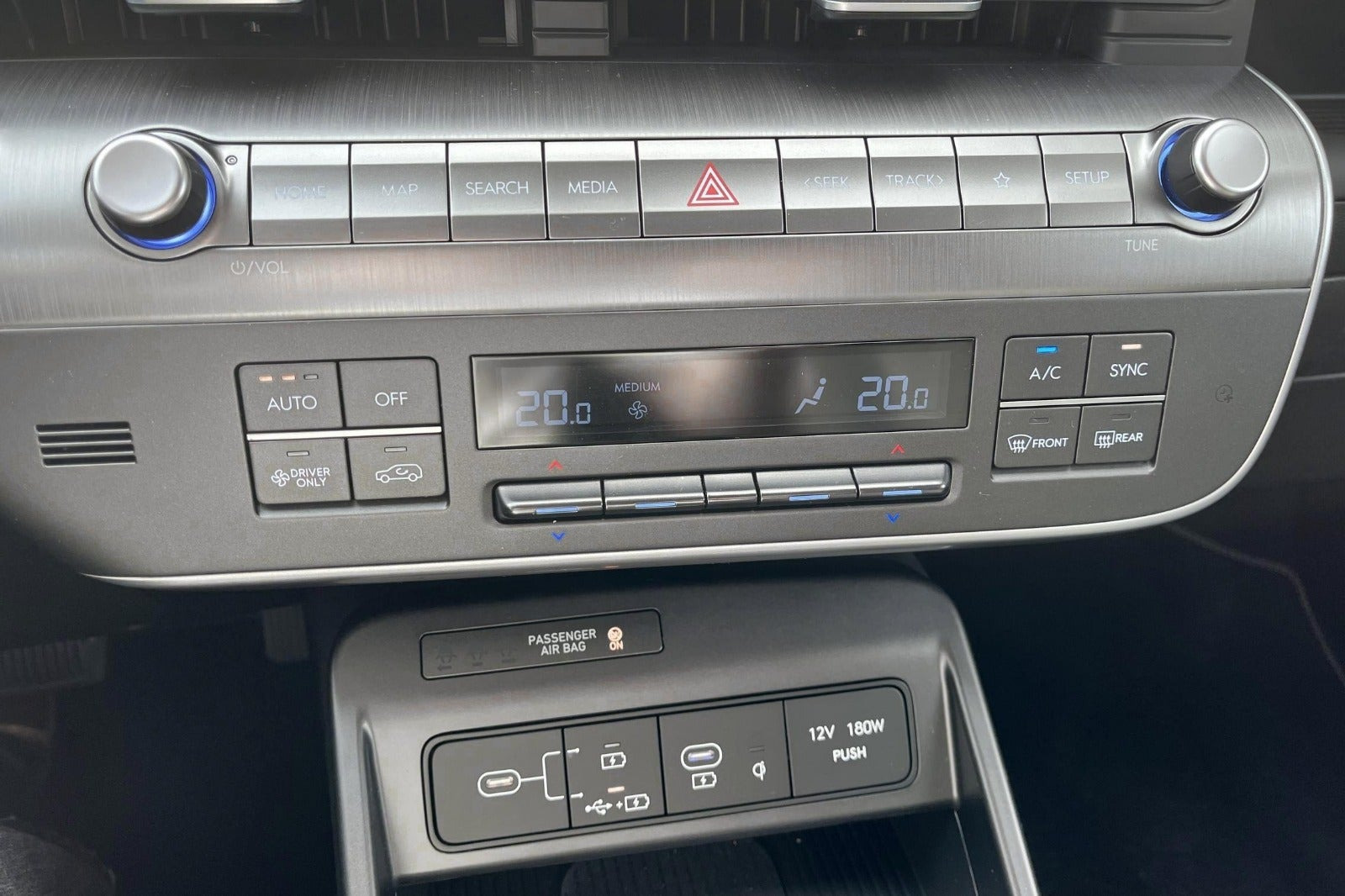 Hvid Hyundai Kona fra 2024