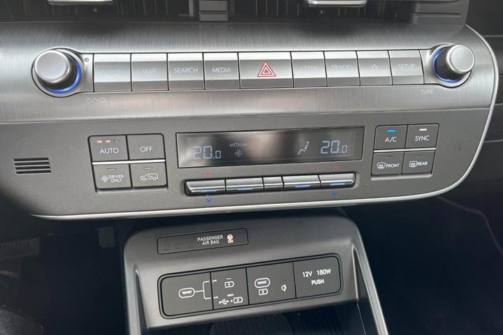 Hvid Hyundai Kona fra 2024