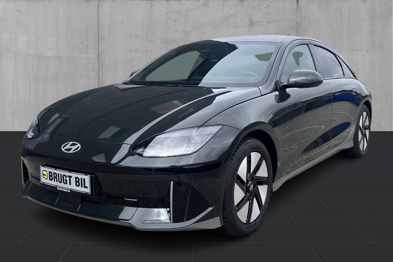 Grøn Hyundai Ioniq 6 fra 2024
