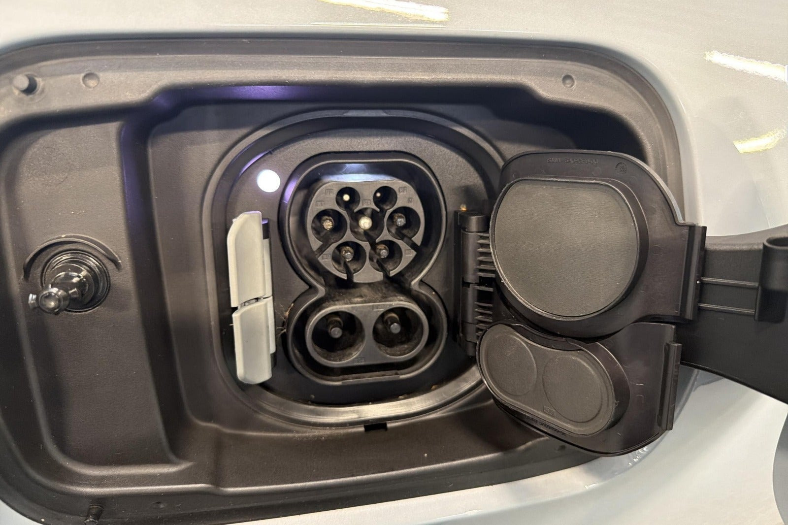 Grå BMW i4 fra 2023