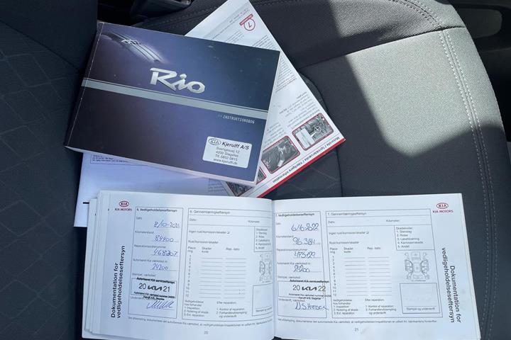 Grøn Kia Rio fra 2016