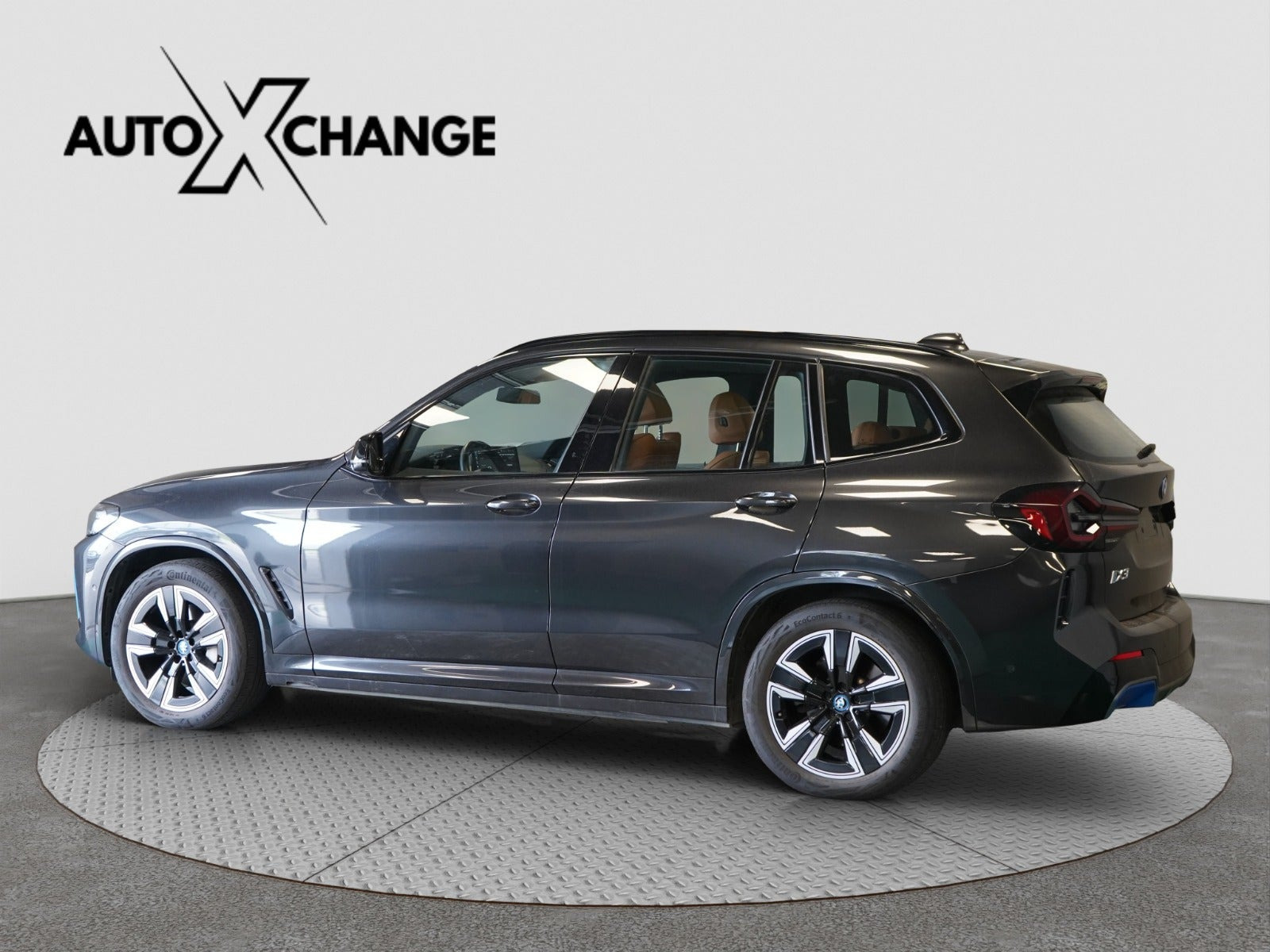 Grå BMW iX3 fra 2022