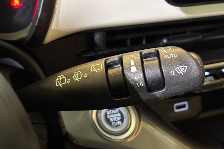 Hvid Fiat 500e fra 2023
