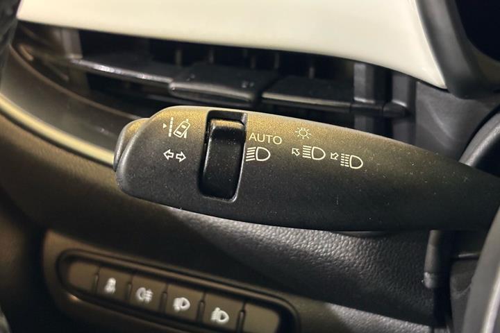 Hvid Fiat 500e fra 2023