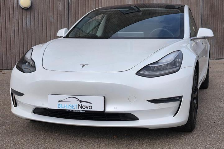 undefined Tesla Model 3 fra 2022