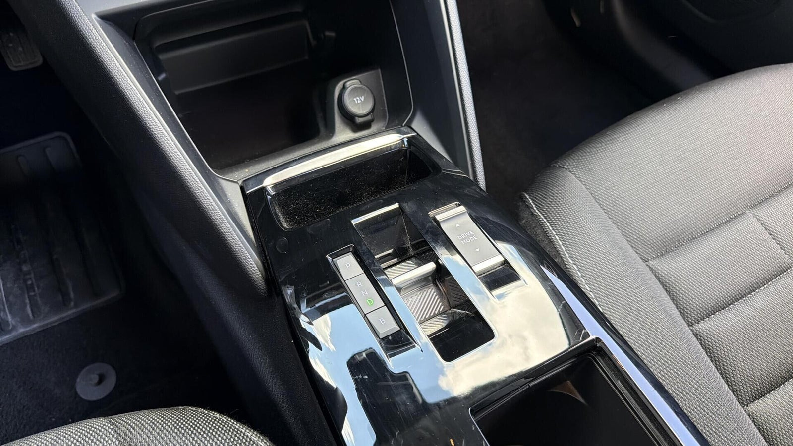 Blå Citroën ë-C4 fra 2025