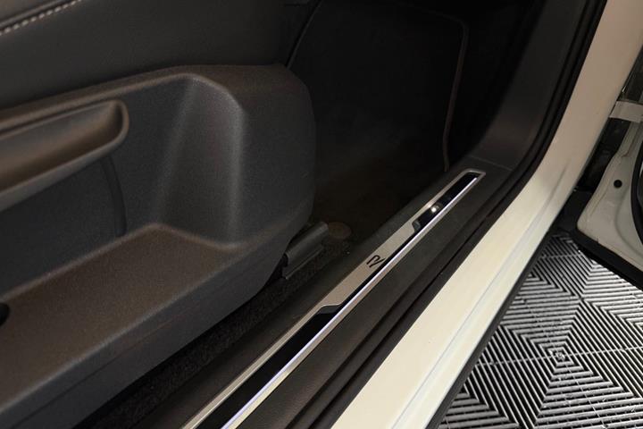 Hvid VW Tiguan fra 2022