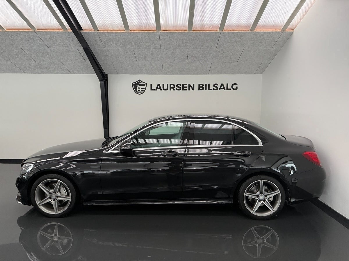 Sort Mercedes C220 d fra 2016