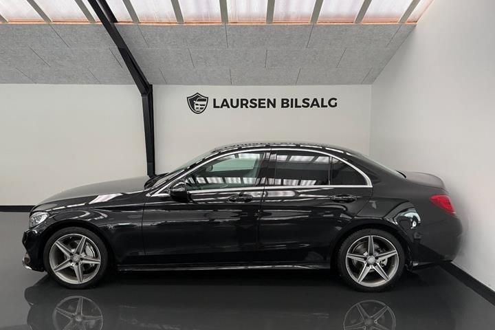 Sort Mercedes C220 d fra 2016