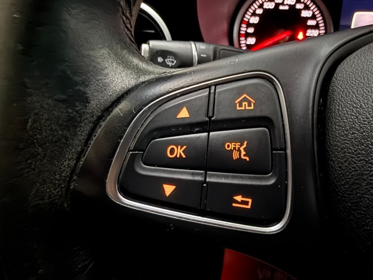 Sort Mercedes C220 d fra 2016