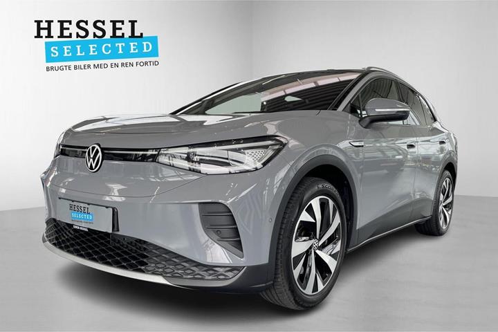 Grå VW ID.4 fra 2023 set udefra