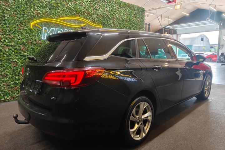undefined Opel Astra fra 2017