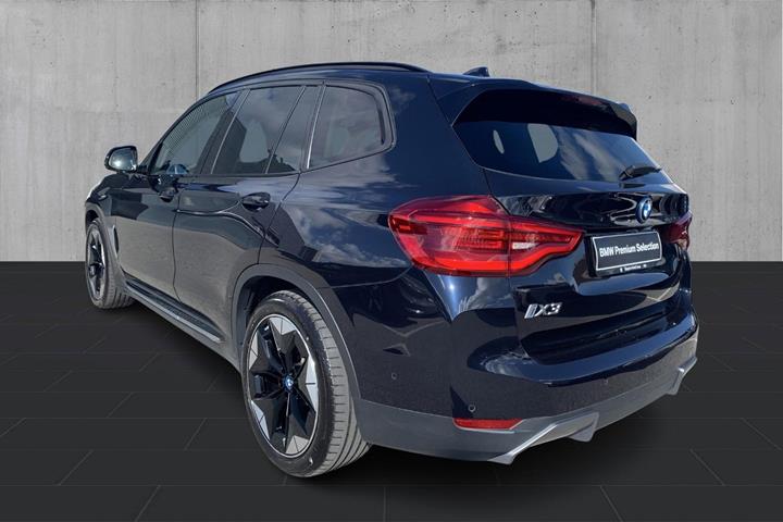 Sort BMW iX3 fra 2021
