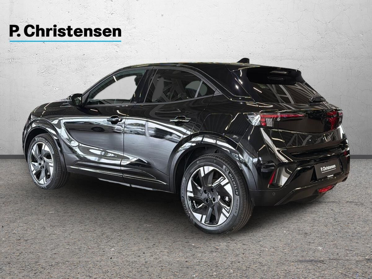 Sort Opel Mokka-e fra 2025