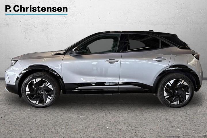 Sølv Opel Mokka-e fra 2025