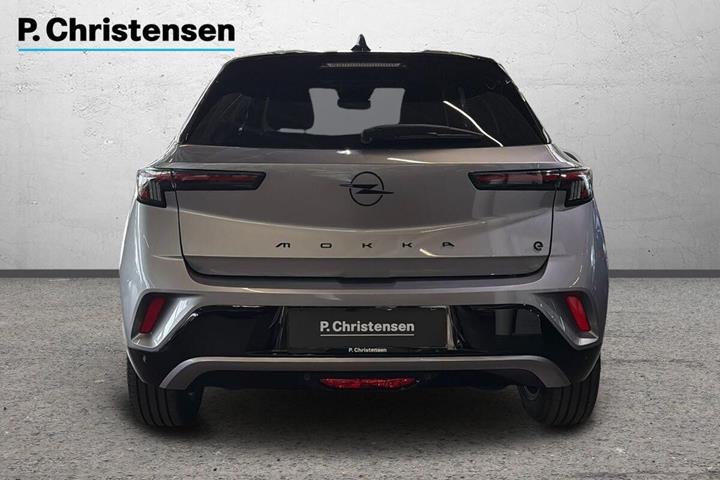 Sølv Opel Mokka-e fra 2025