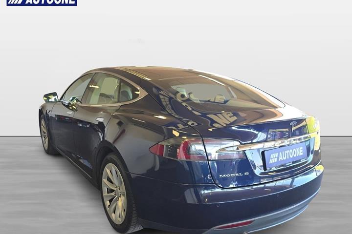 Blå Tesla Model S fra 2014