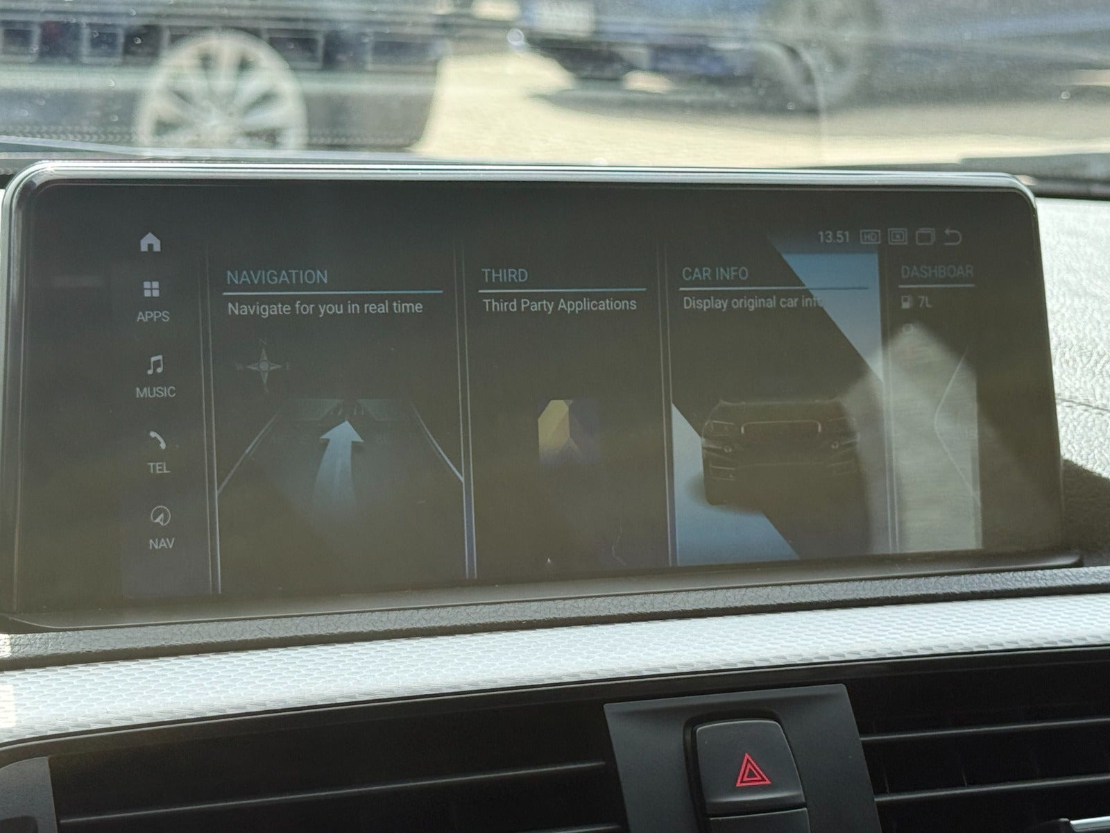 Grå BMW 118d fra 2019