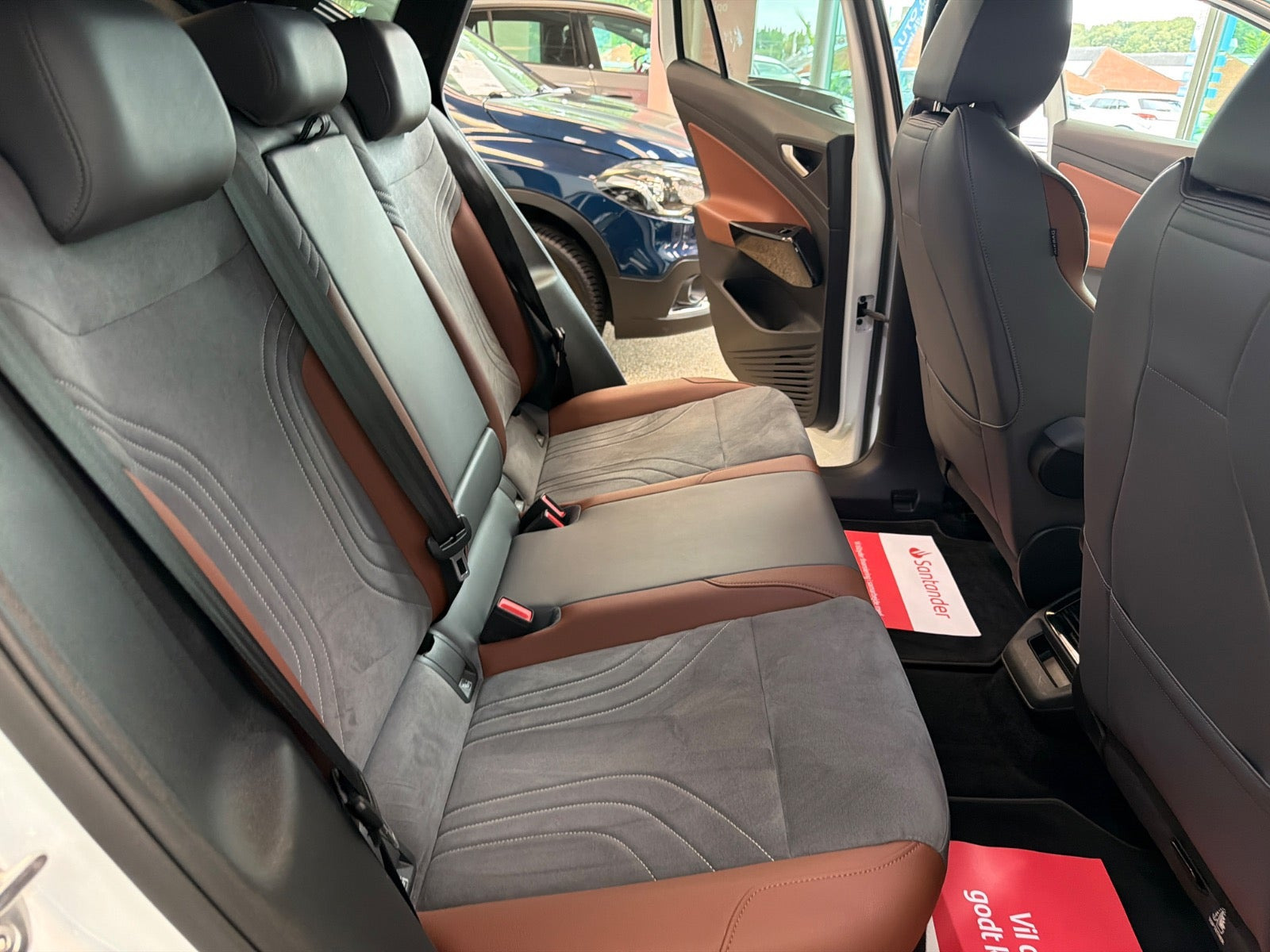 Hvid VW ID.4 fra 2020