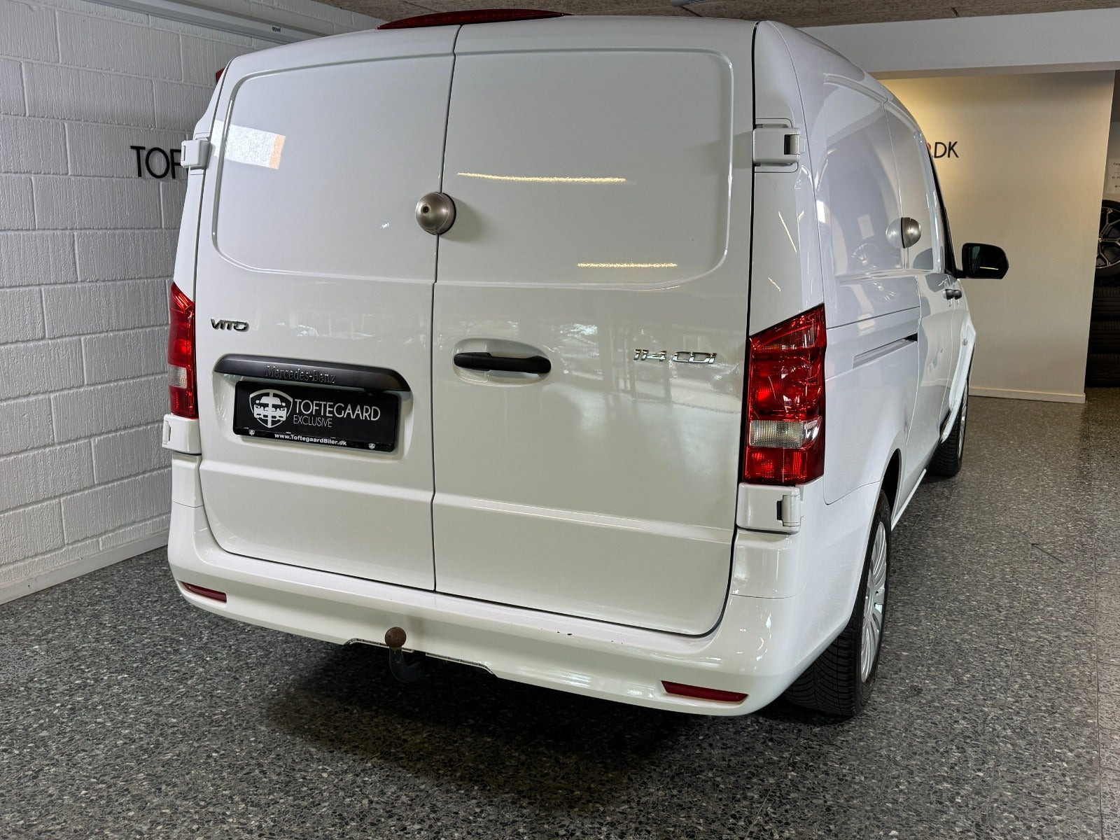 Hvid Mercedes Vito 114 fra 2024