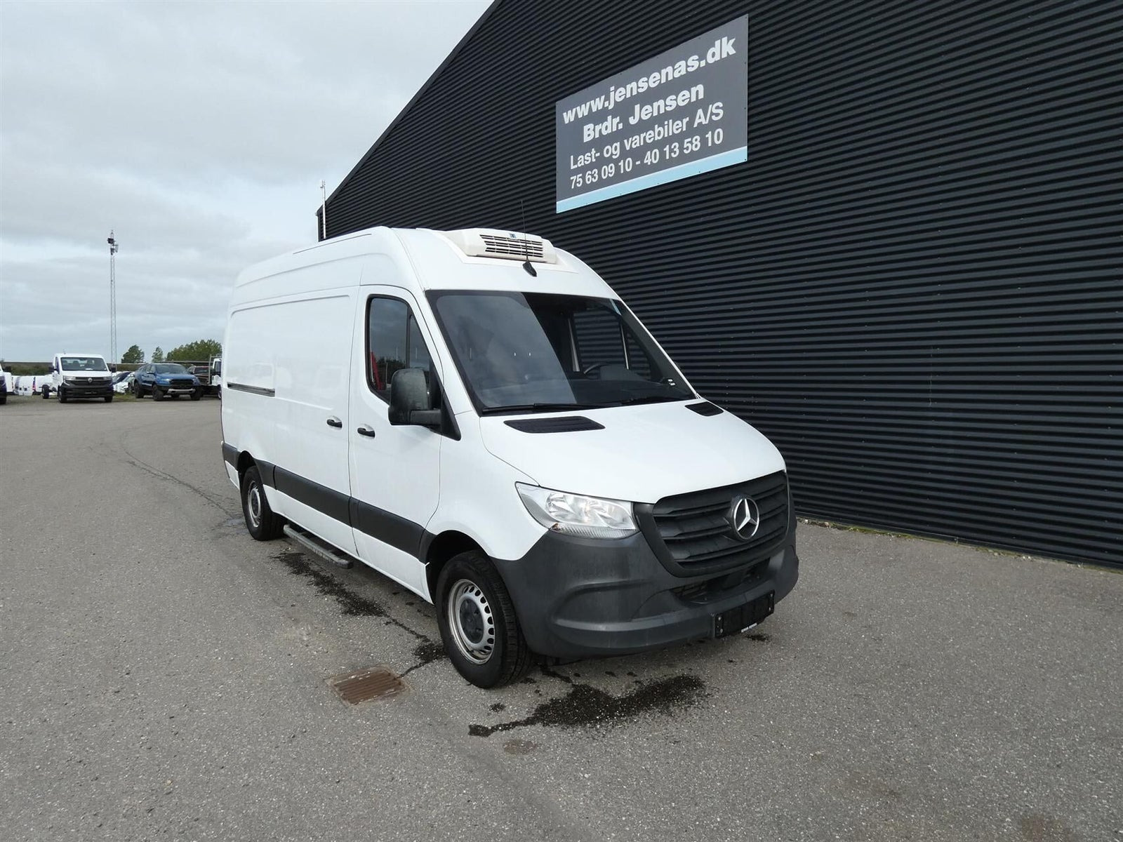 Hvid Mercedes Sprinter 317 fra 2021