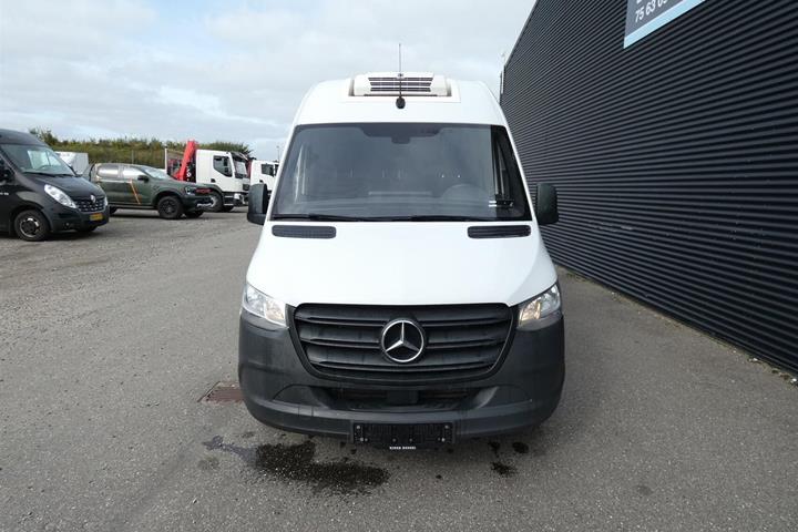 Hvid Mercedes Sprinter 317 fra 2021