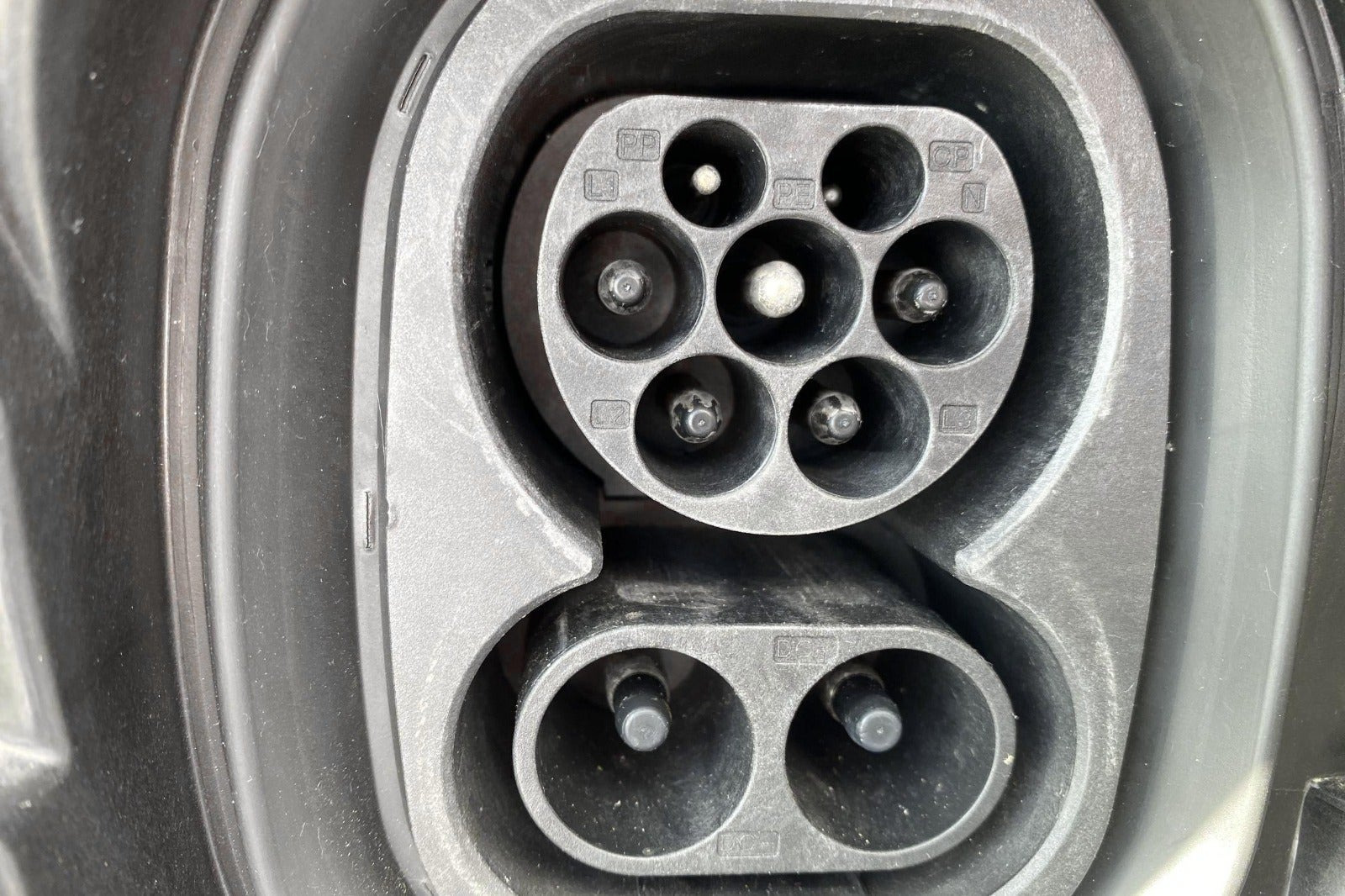 Blå Skoda Enyaq fra 2023