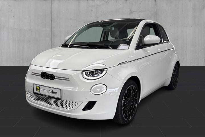 Hvid Fiat 500e fra 2023