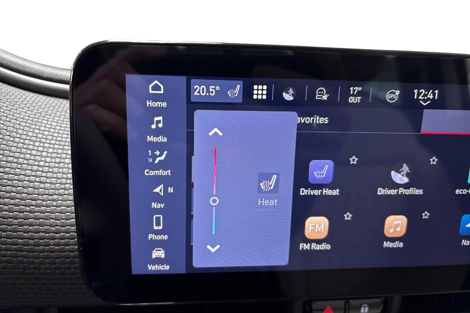 Hvid Fiat 500e fra 2023