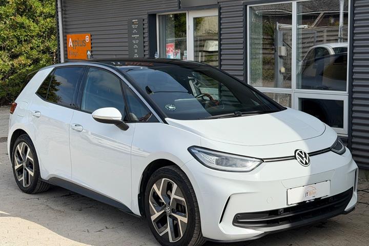Hvid VW ID.3 fra 2023