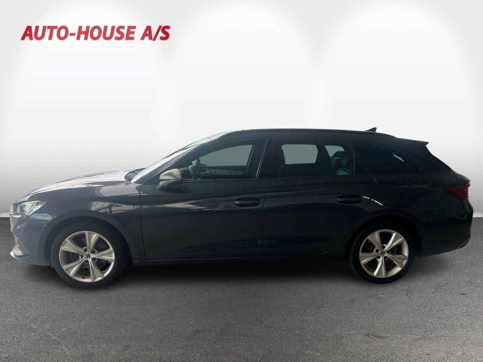 Grå Seat Leon fra 2021