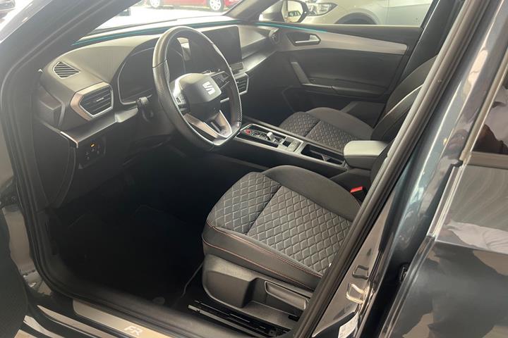 Grå Seat Leon fra 2021