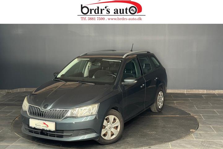 Grå Skoda Fabia fra 2016 set udefra