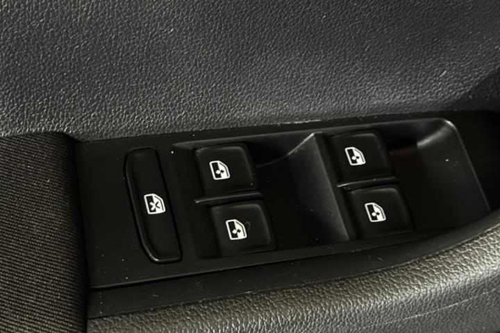 Grå Skoda Fabia fra 2016