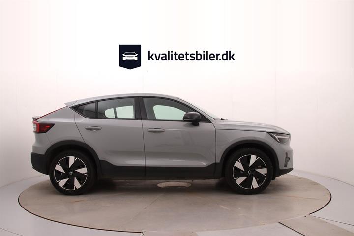Grå Volvo C40 fra 2023