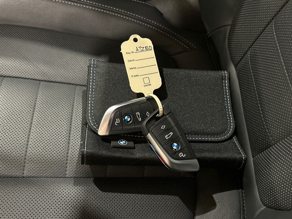 Blå BMW i4 fra 2023
