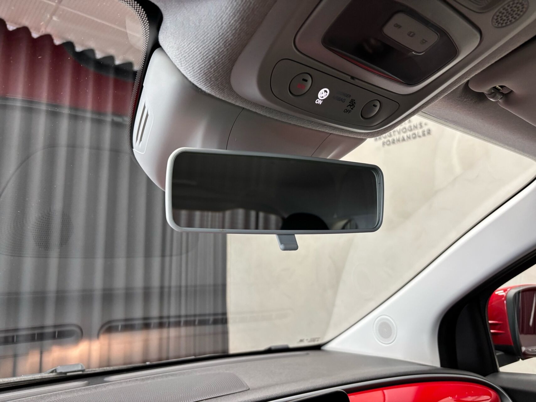 Rød Fiat 500e fra 2024