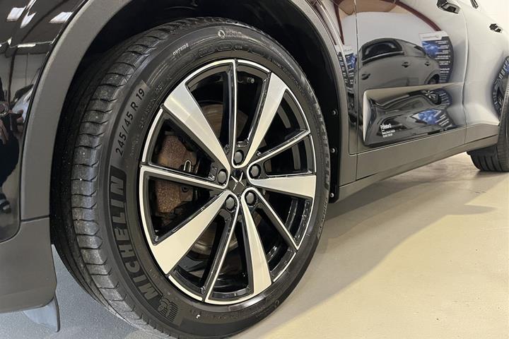 Sort Polestar 2 fra 2022