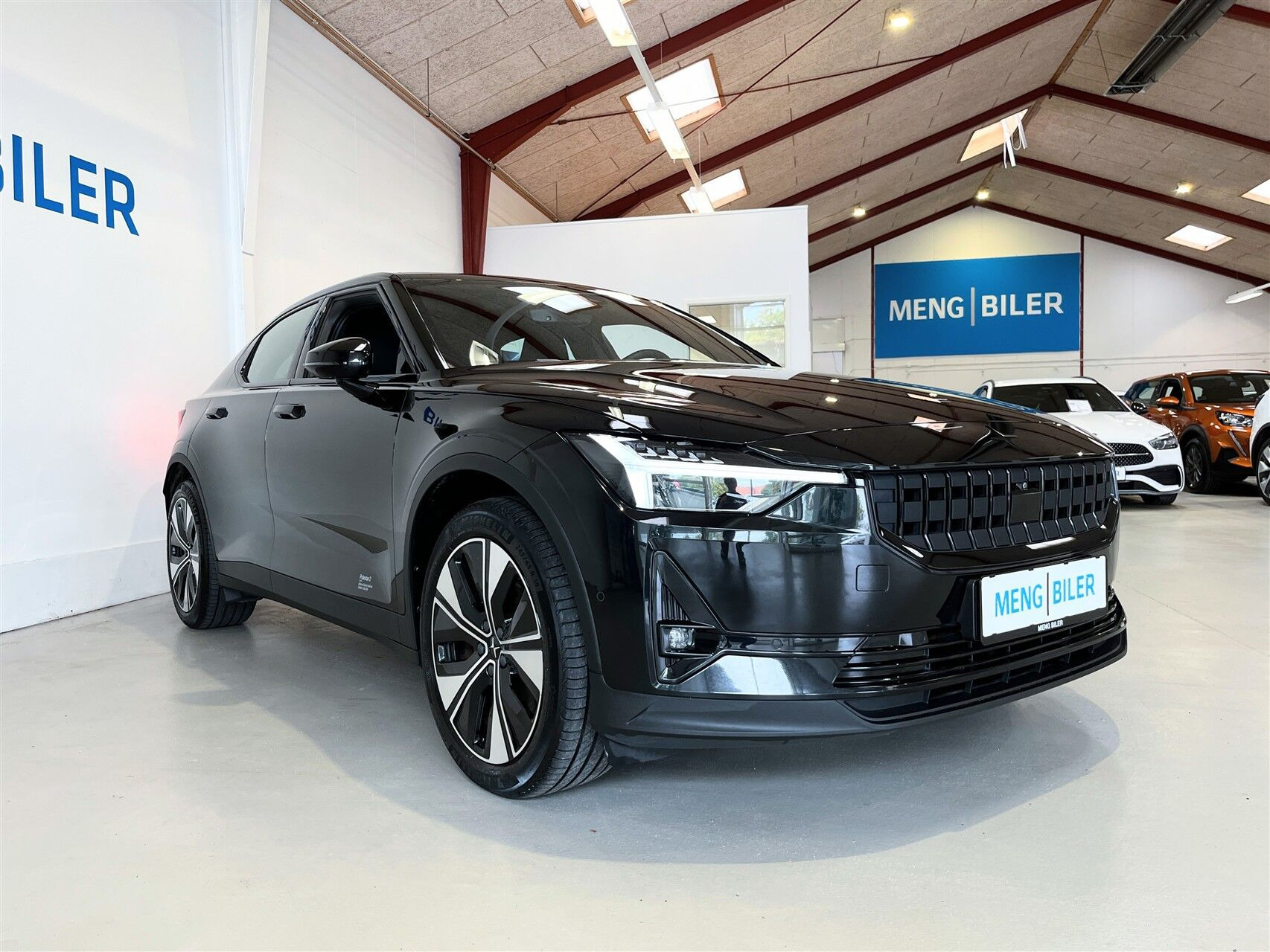 Sort Polestar 2 fra 2023