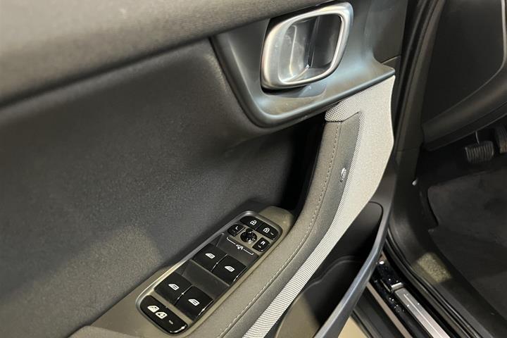 Sort Polestar 2 fra 2023