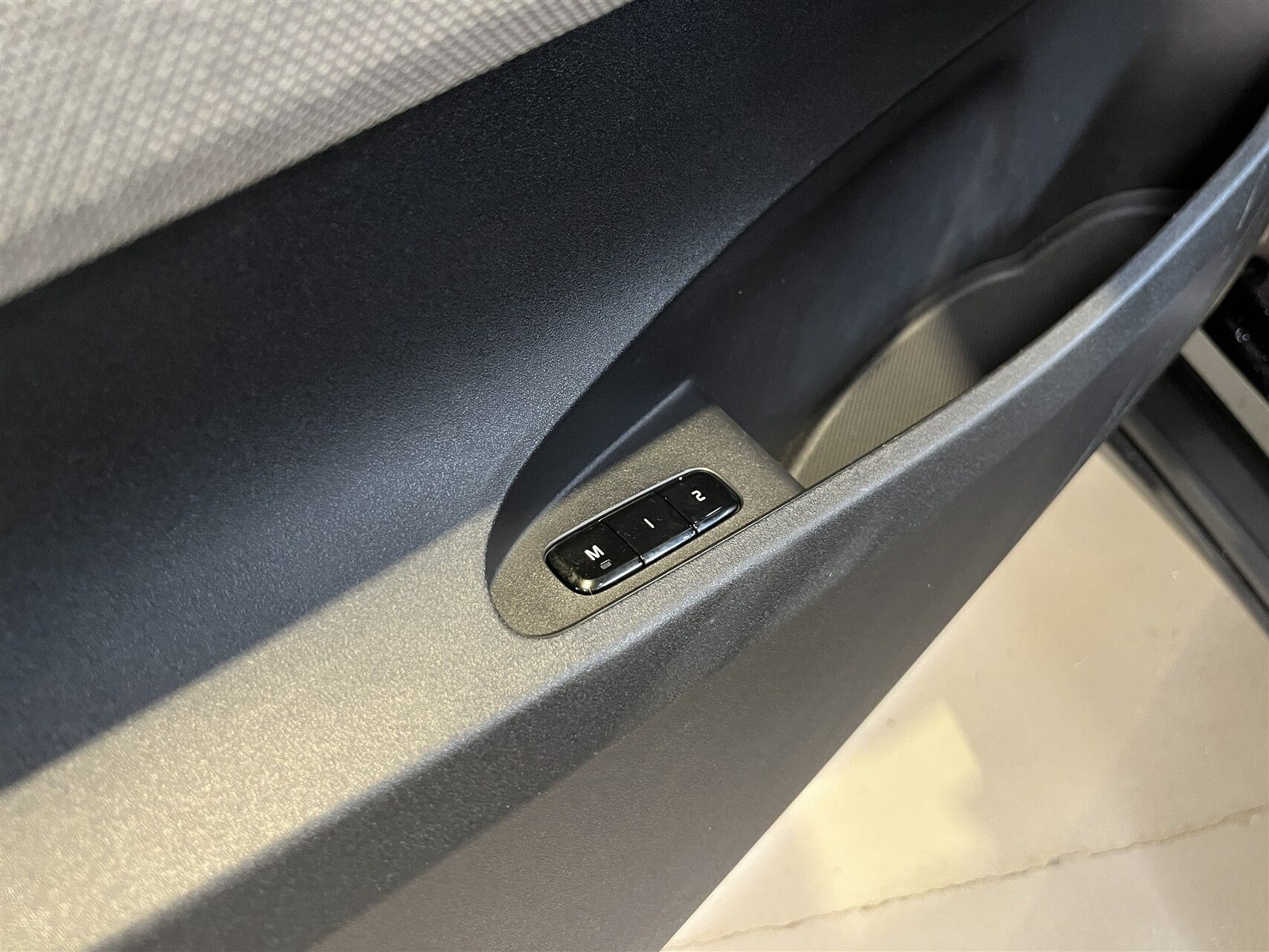 Sort Polestar 2 fra 2023