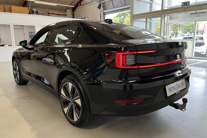 Sort Polestar 2 fra 2023
