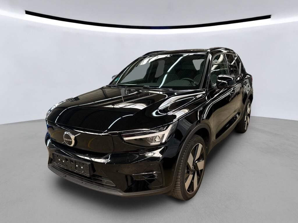Sort Volvo XC40 fra 2023