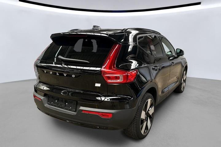 Sort Volvo XC40 fra 2023