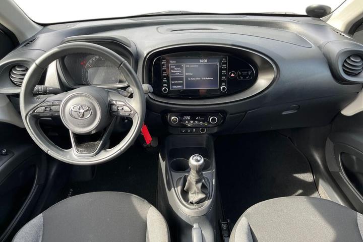 Hvid Toyota Aygo X fra 2022