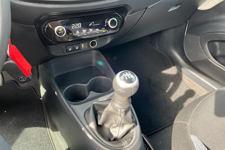 Hvid Toyota Aygo X fra 2022