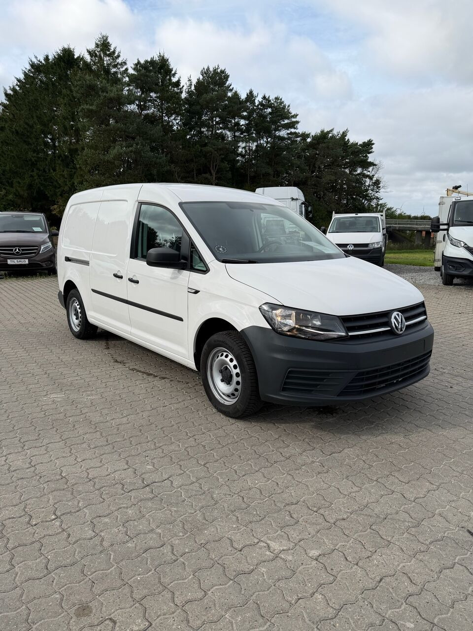 Hvid VW Caddy Maxi fra 2021